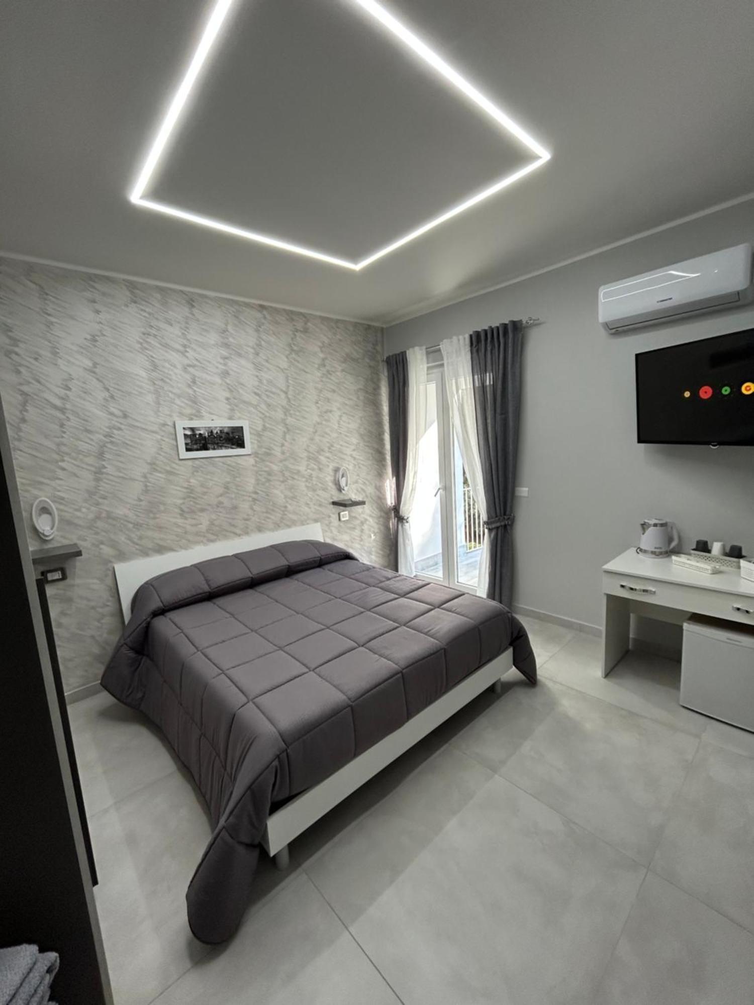 Skycity 2 B&B Neapol Exteriér fotografie